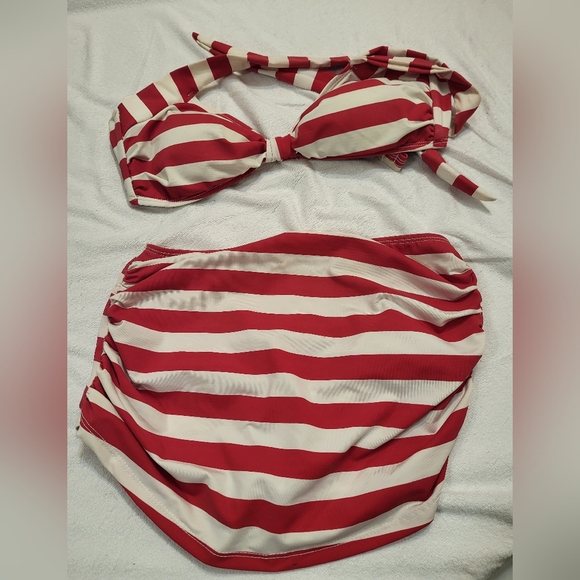 Retro Style Bikini - Picture 1 of 12